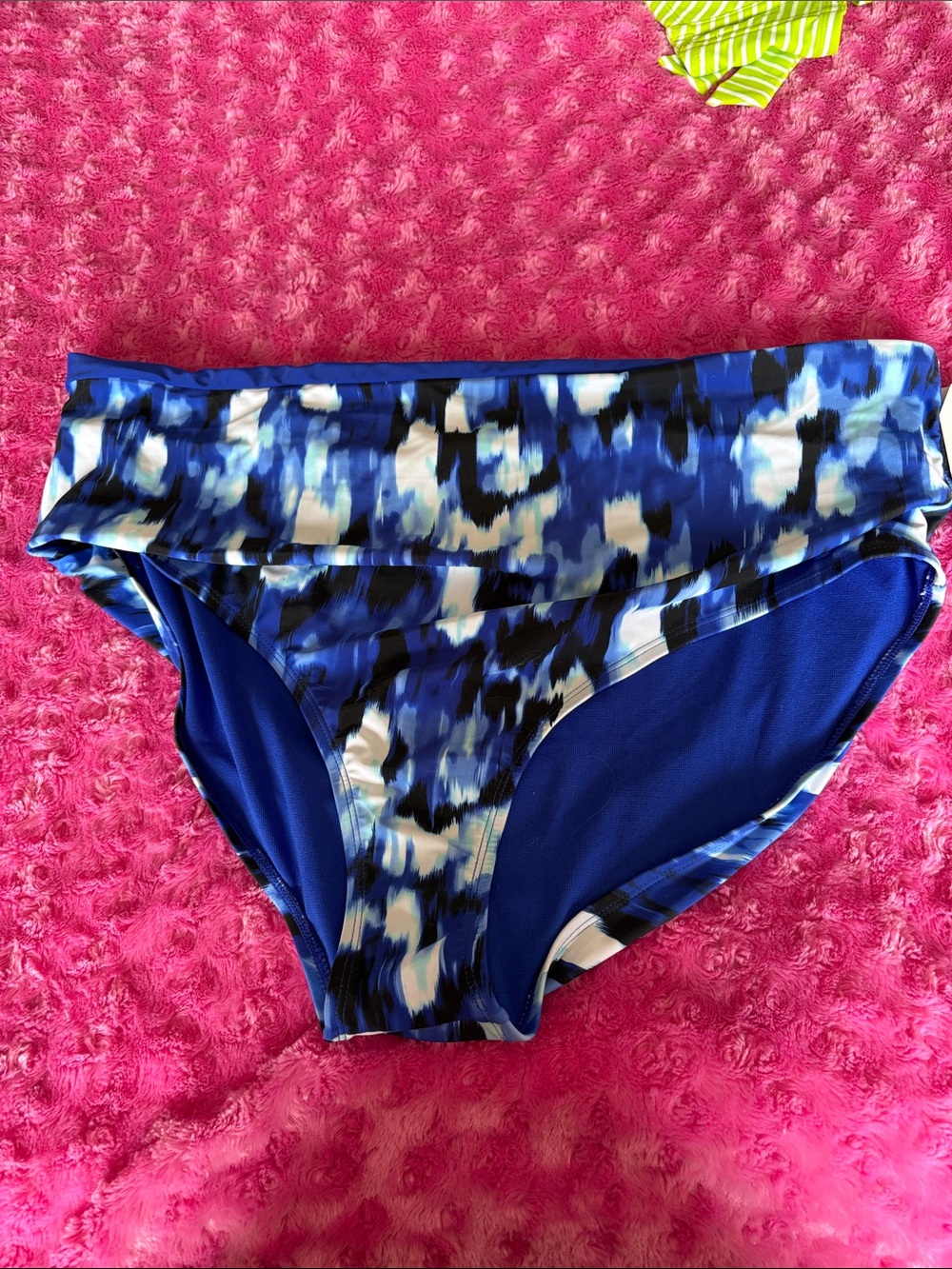 Time and Tru Blue and White Abstract High-Waist Bikini Bottoms
